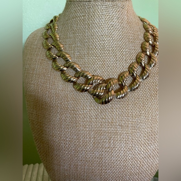 Gold Chunky Chain Necklace - Picture 3 of 6